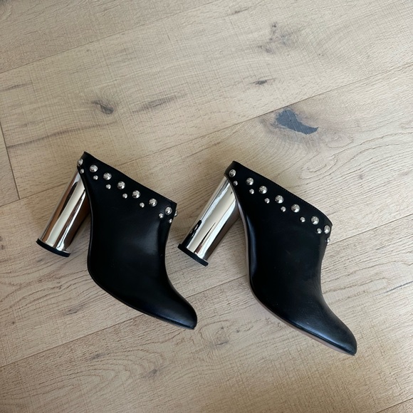 Leather healed booties - Picture 5 of 7